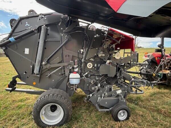 Massey Ferguson RB4160V Classic - Image 4